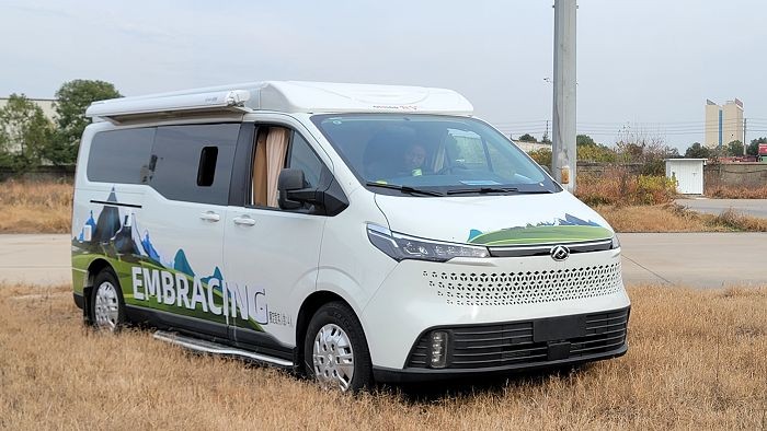 5 Starlight Fashion Pop-top Roof Campervan with MAXUS Chassis(001)